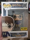 FUNKO POP ! HARRY Potter WITH H SWEATER 27 HOT TOPIC EXCLUSIVE