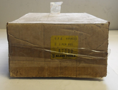 KLEIN CAT NO: 87000 FULL BODY SAFETY HARNESS NEW IN BOX SIZE MEDIUM