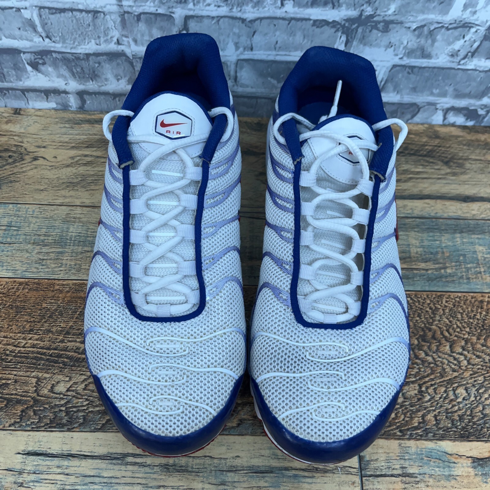 nike air max plus red white blue