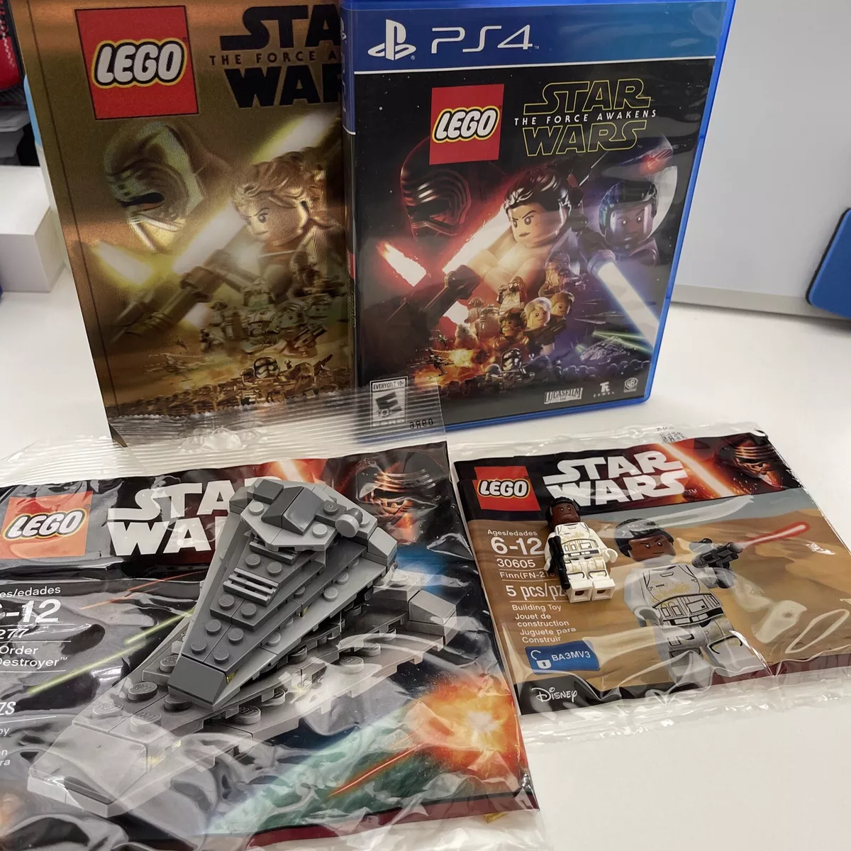 LEGO Star Wars: The Force Awakens – Deluxe Edition