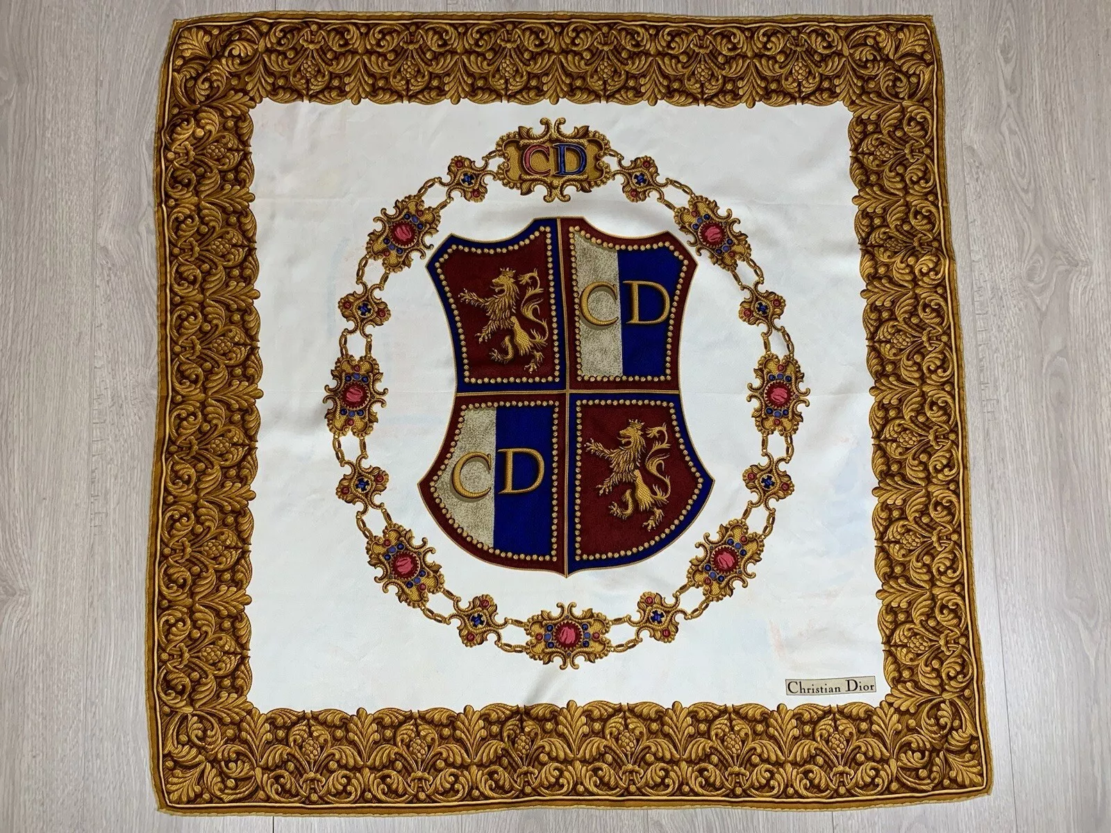 Foulard en soie Christian Dior CD LOGO armoiries en or vintage AUTHENTIQUE