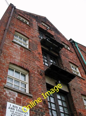 Photo 6x4 Bishop Lane Staith, Kingston upon Hull As trade has drifted awa c2009