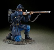 BRITAINS CIVIL WAR UNION 31370 UNION SOLDIER KNEELING FIRING