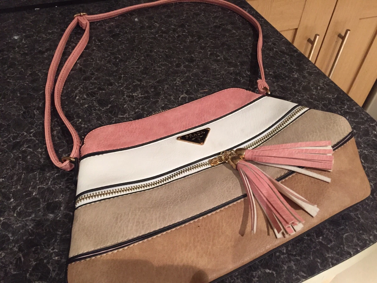 Small beige handbag store
