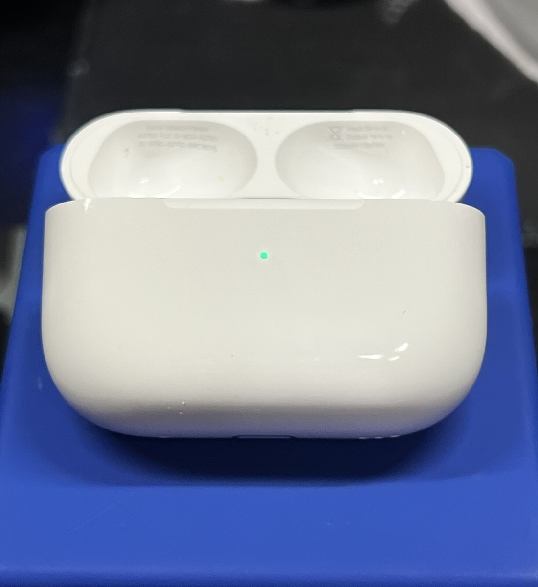 AirPods Pro第2世代 本体＋箱＋Lightningケーブル AirPods Pro2（第2世代）の開封レビューと付属品を紹介 | いわっちろぐ