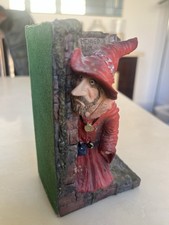 Clarecraft DW11 Rincewind Bookend. Terry Pratchett Discworld.