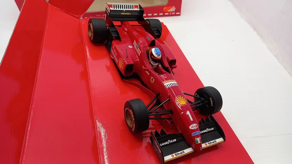 MIN510961801A Minichamps Ferrari F310 1996 Michael Schumacher 1/18 - Immagine 3 di 4