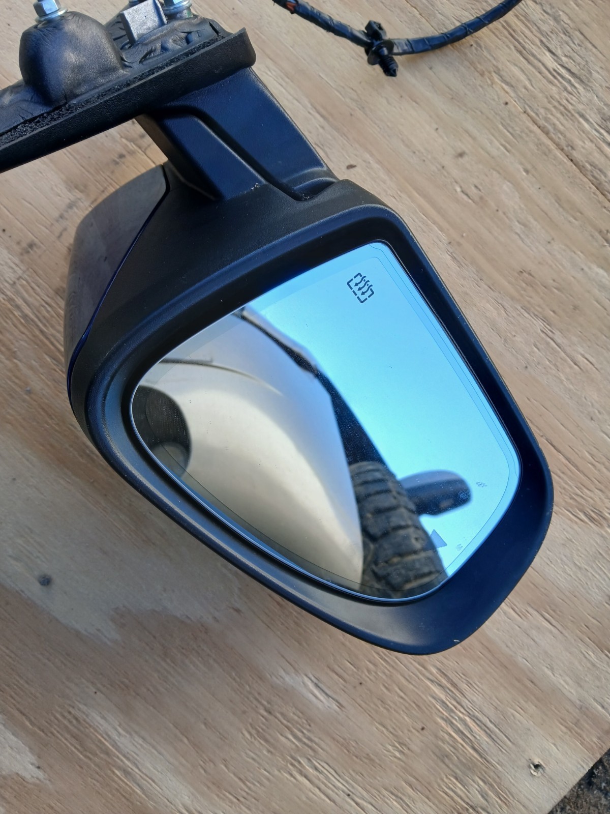 ✅️17-20 Maserati Ghibli Left Drivers Front Door Mirror Side View Blind Spot OEM