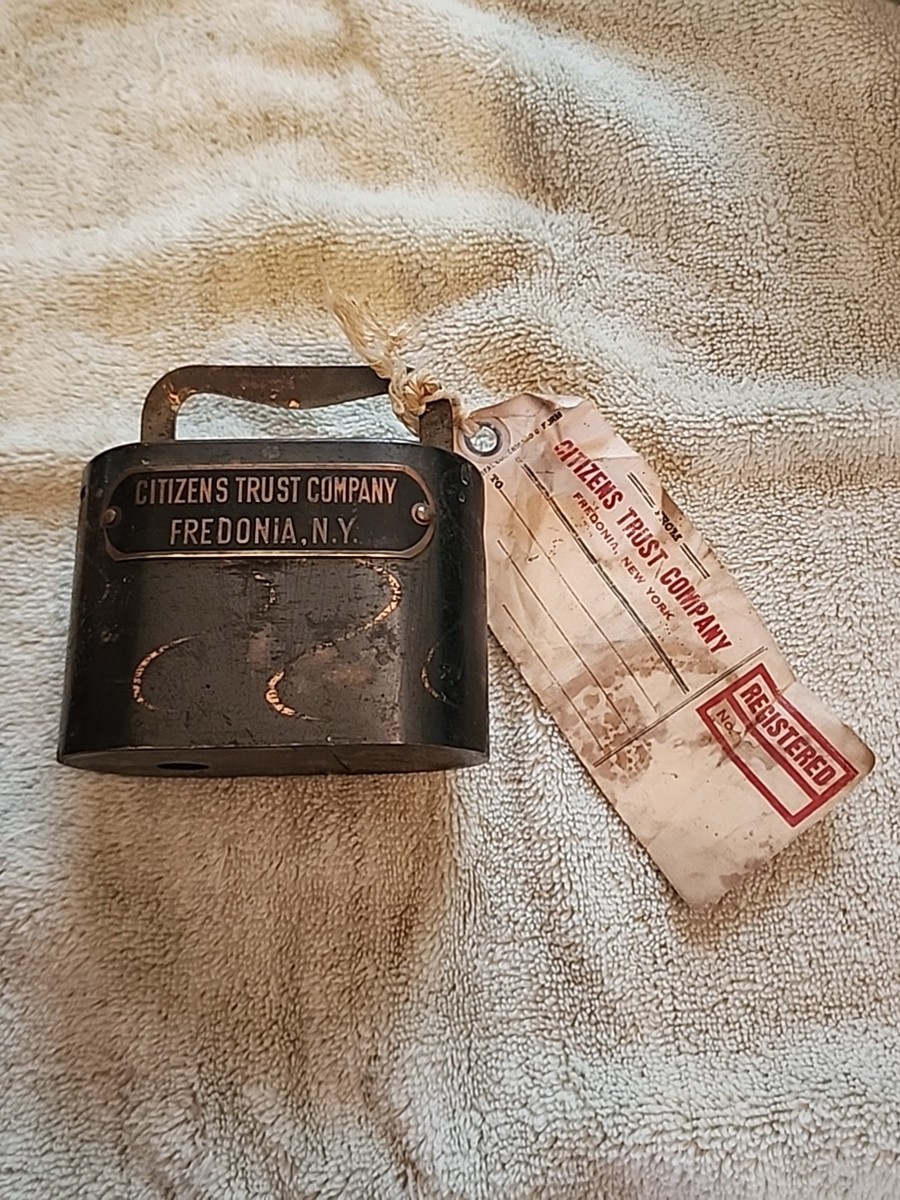 Vintage Bank Citizens Trust Company Fredonia Manufactured By Coburns  NY