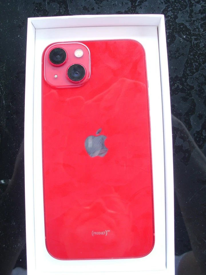iPhone 13  Rot  128 GB - Bild 1 von 4