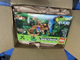 LEGO 21125 MINECRAFT The Jungle Tree House  Retired 706 Pieces - NEW Sealed