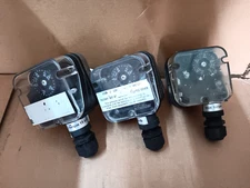 KROM SCHRODER DG150T AIR / GAS PRESSURE SWITCH 84447832 Lot Of 3