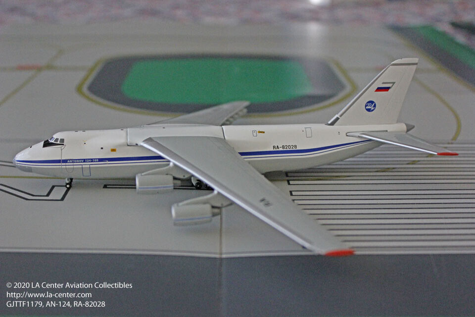 Gemini Jets Russian Air Force Antonov AN-124 in Old Color Gemini Jets Russian Air Force Antonov AN-124 in Old Color