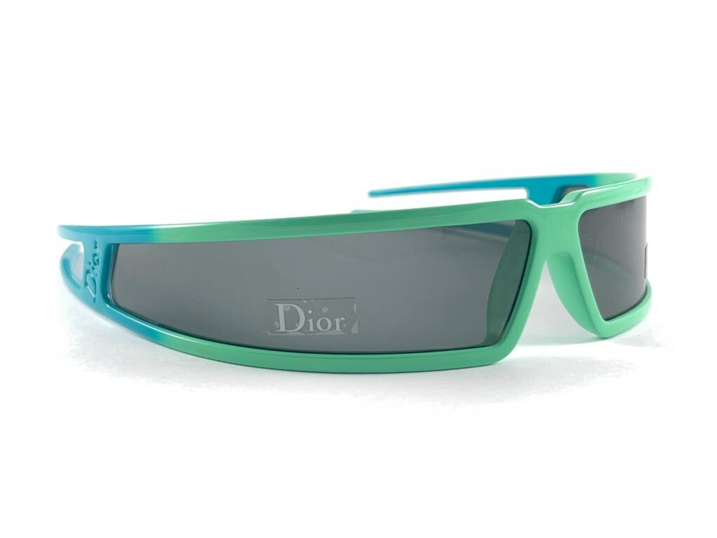 エ*レ様 Christian Dior CDロゴ サングラス アシンメトリーカラ DIOR | DiorPacific サングラス オーバル
