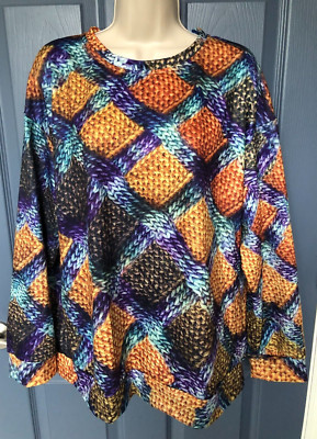 Women's Size 1XL Round Neck Long Sleeve Pullover Stretch 3D Printed Top