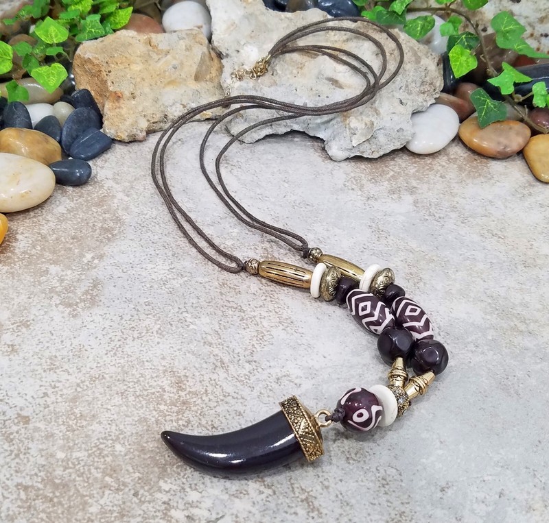 Tribal Ethnic Brown Acrylic Wolf Tooth Pendant Decorative Bead Cord Necklace - Product main view