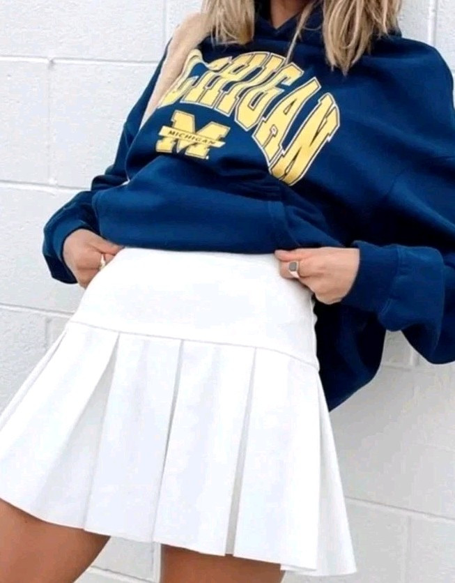 LIONESS High Waisted Pleated Mini Skirt Tennis Prep Style Size 8/L