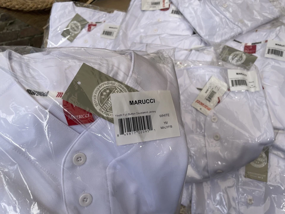 ¡Casi gratis! 18 NUEVAS Camisetas Blancas-NUEVAS Camisetas de Béisbol Juveniles Marucci-YM/YL Foto 2 de 4