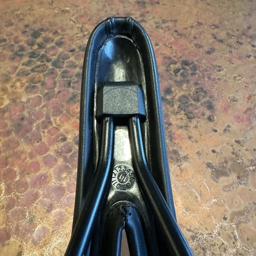 Terry FLX Demo saddle women’s Cutaway Seat Leather Split - Picture 8 of 10