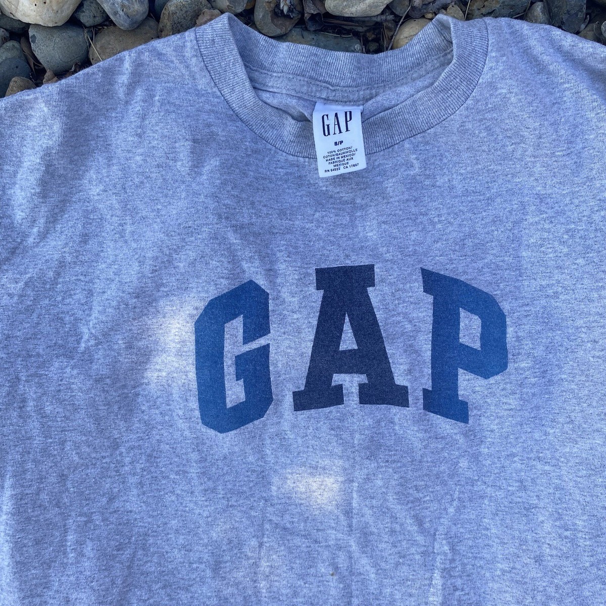 Vintage Y2K Gap Spell Out Long Sleeve Tee Shirt Mens Small Gray