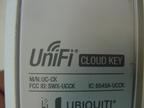 UBIQUITI UNIFI CLOUD KEY WITH CABLE AND 8GB CARD MODEL UC-CK - Picture 5 of 5