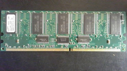 Samsung 256MB DDR ECC Registered PC2100R-25330-Z Server Memory – M383L3223DTS-CB