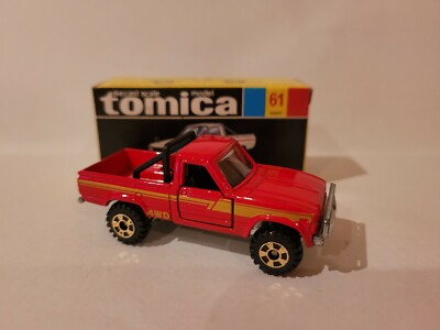 トミカ トヨタ ハイラックス 4WD 赤 61 s-l400.jpg
