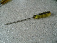 Vintage Pratt-Read "Professional" Flathead screwdriver - 8 3/4" Long