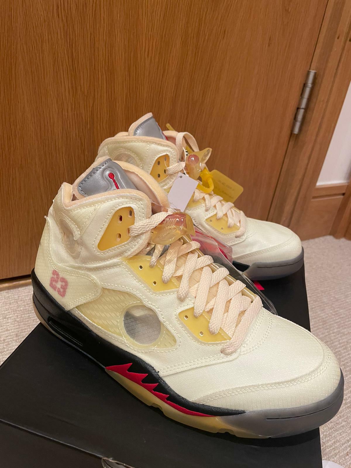OFF WHITE X NIKE NIKE x OFF WHITE Air Jordan Retro 5 Sail UK8 US9 EU42.5 pezzo raro da collezione