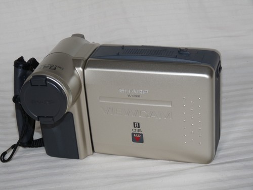 Videocamera Sharp VL-E680 VL-E680U 8 mm Video8 lettore videoregistratore fotocamera trasferimento video - Foto 2 di 6