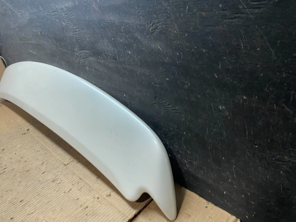 2004 to 2008 Toyota Sienna Rear Wing Spoiler OEM T9493 DG - Image 2 of 4