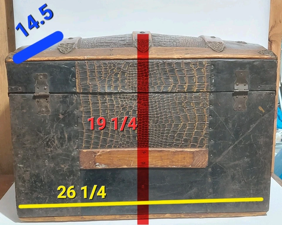 Antiguo baúl Davis, tapa de cocodrilo metal y madera Detroit MI. Necesita restauración Foto 2 de 4