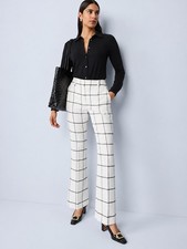 Ann Taylor Women  s Career White Slim Flare Trouser Pants in Windowpane  US 2