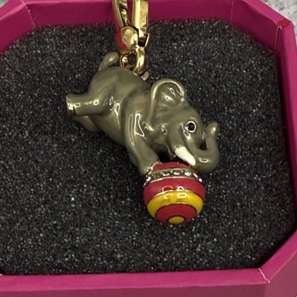 Juicy Couture Circus Elephant Charm Enamel Pendant w/ Box Rare Limited YJRU6431 Foto 3 de 4