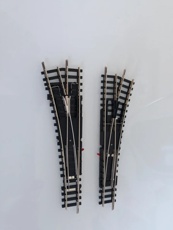 2 St Minitrixweichen rechts/links gemäß Scan unbenutzt