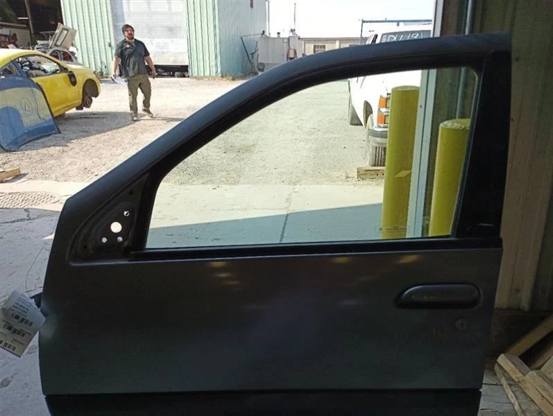 *SCRATCHES* Driver Left Front Door from 2004 Buick RENDEZVOUS 10795813 Foto 2 de 4