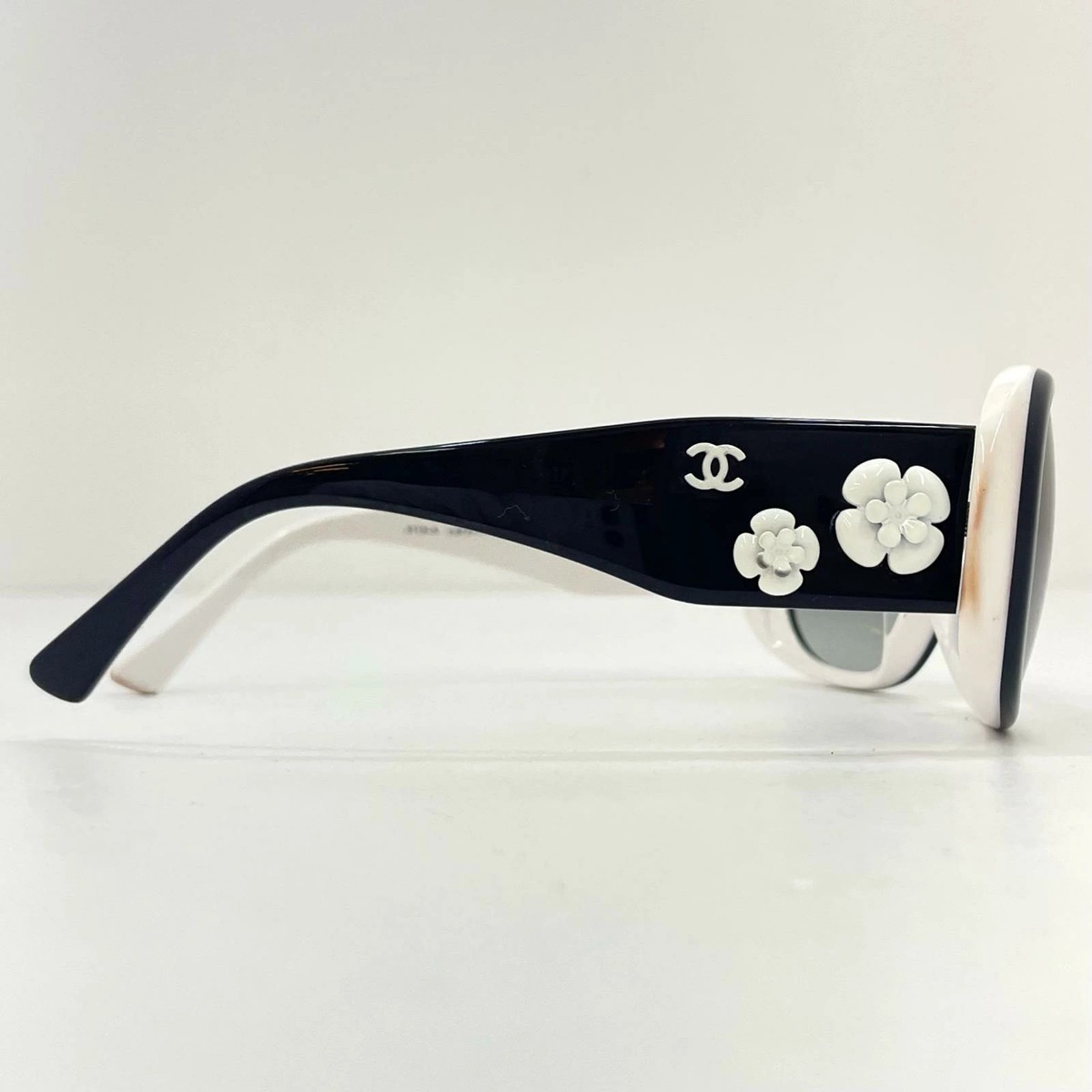 CHANEL 5113-A Camellia Flower Sunglasses Coco Mark White Navy Blue