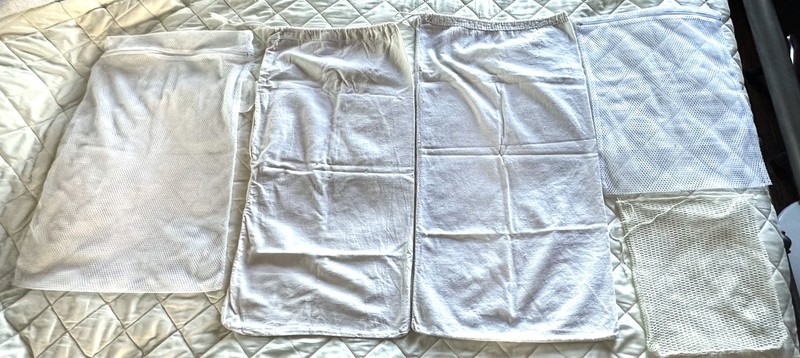 VINTAGE WHITE LAUNDRY BAGS MESH AND COTTON LOT OF 5