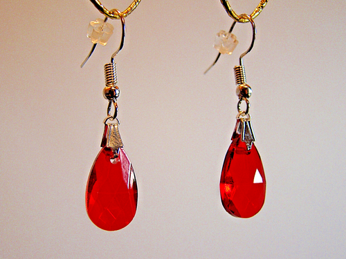 Ohrringe Ohrhänger Ohrstecker Tropfen Rot Kristalle Perlen Damen Modeschmuck  - Bild 5 von 12