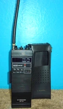 Pyramid CB-29 Handheld 40 Channels CB Radio & Carry Case Excellent Cond & Works!