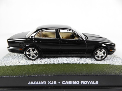 Jaguar XJ8 James Bond 007 Casino Royale - 1:43 Diecast Model Car DY041 - Imagen 2 de 8