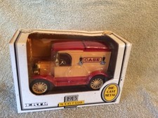 1913 Ertl Model T Case Die Cast Bank 1/25 Scale