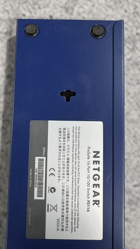 Netgear Prosafe 16 port 10/100 Switch w/ Power Adapter (Model FS116) - Picture 5 of 7