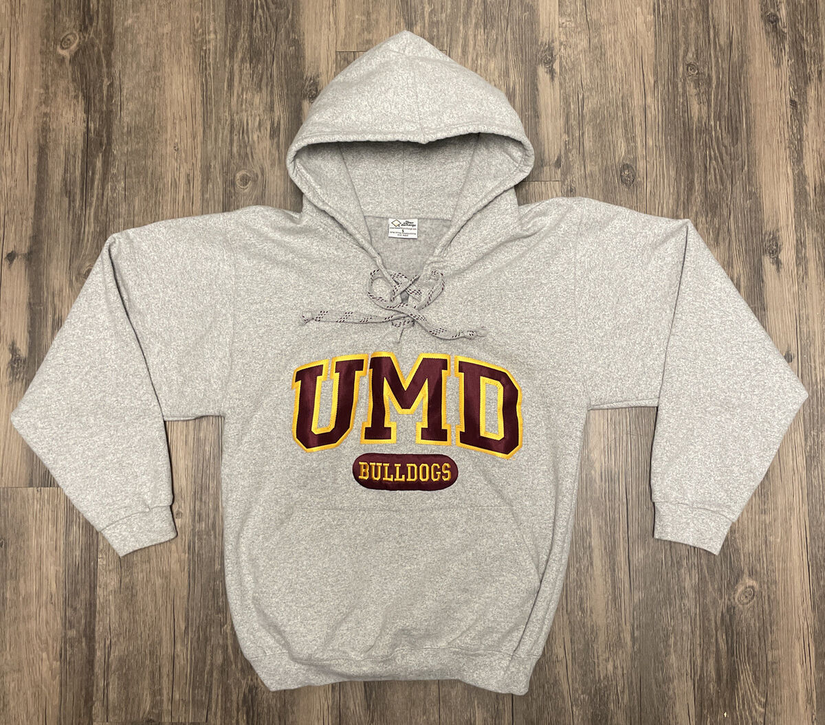 Minnesota Duluth Hockey - Vintage Hockey Puck - Bulldogs Minnesota Duluth Hockey - Vintage Hockey Puck - Bulldogs