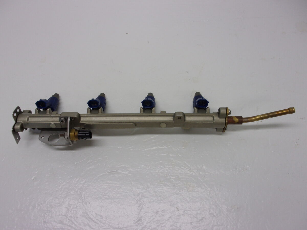 Yamaha WaveRunner 2002-2003 FX FX140 OEM Fuel Rail + Yamaha WaveRunner 2002-2003 FX FX140 OEM Fuel Rail +