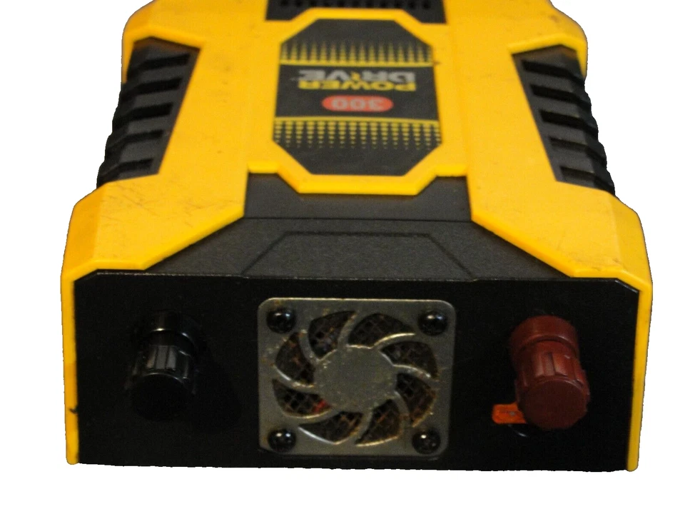 Power Drive 300w 12.8v DC / 115v AC 60Hz Power Inverter - Image 3 of 4