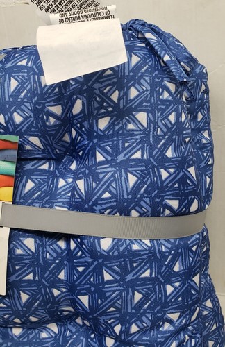 SET OF 2 THICK REVERSIBLE CUSHION CHAIR PADS w/ties (16"x17") BLUE & WHITE, T&CL - Picture 7 of 13