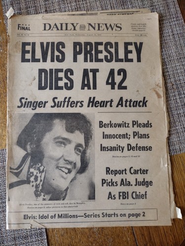 4 x USA NEWSPAPER ELVIS PRESLEY DEATH August 17, 1977 vintage collectible