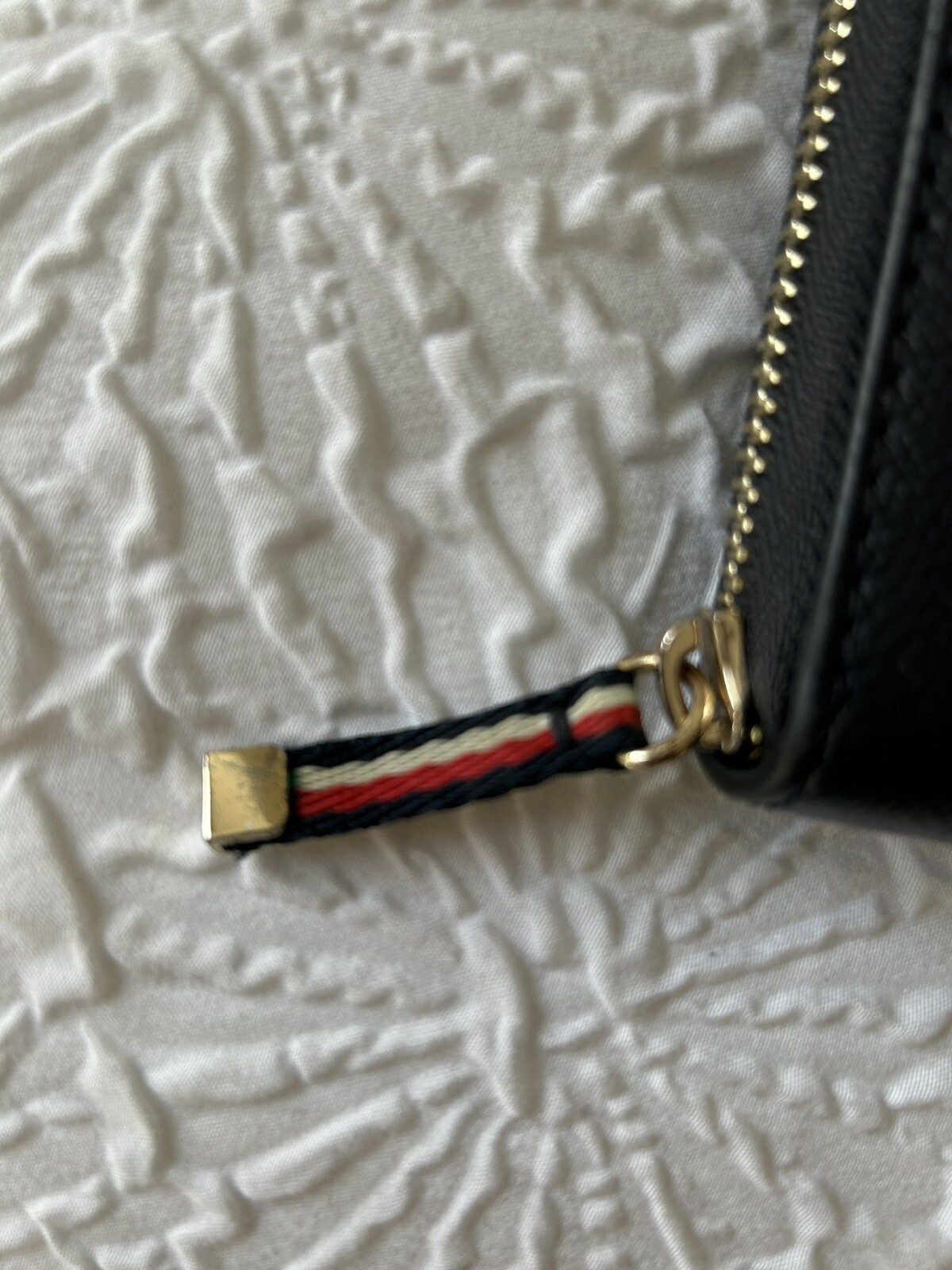Picture 4 of 6