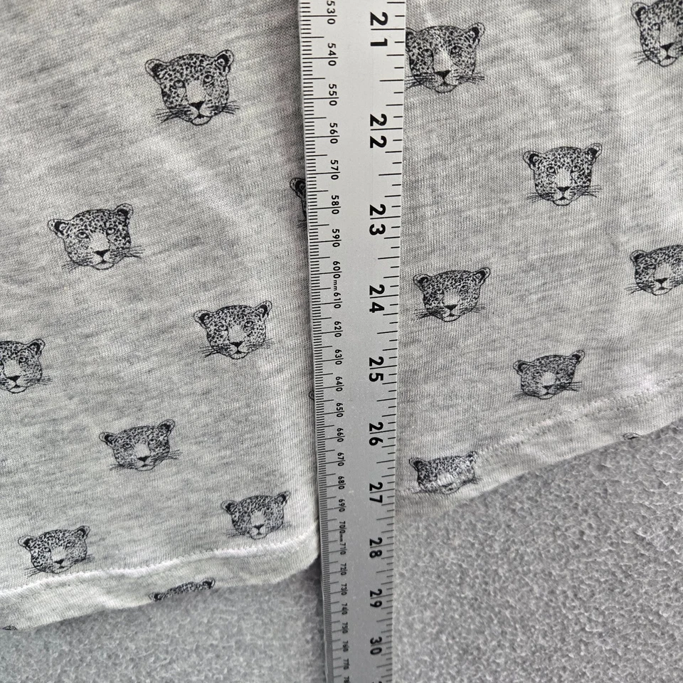 Camiseta Torrid Mujer Top 00 Gris Tigre Estampado Completo Bolsillo Manga Corta Foto 4 de 4